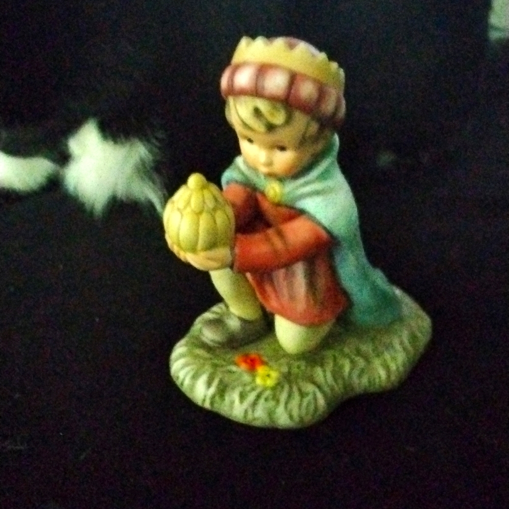Goebel Caspar figure